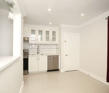 For Lease - 134 Septonne Avenue, Newmarket, Ontario - Photo 2