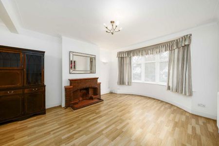 3 bedroom semi-detached house to rent - Photo 3