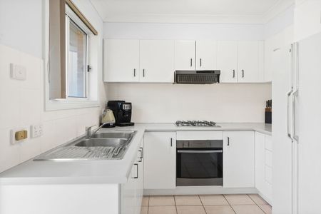 Home For Rent - Photo 5