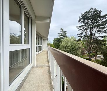 Location Appartement 3 pièces 81m² - Photo 4