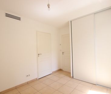 Location Appartement 2 pièces 42m² MARSEILLE 7ème - Photo 3