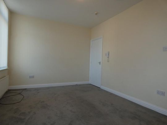 3 bedroom property to rent - Photo 1