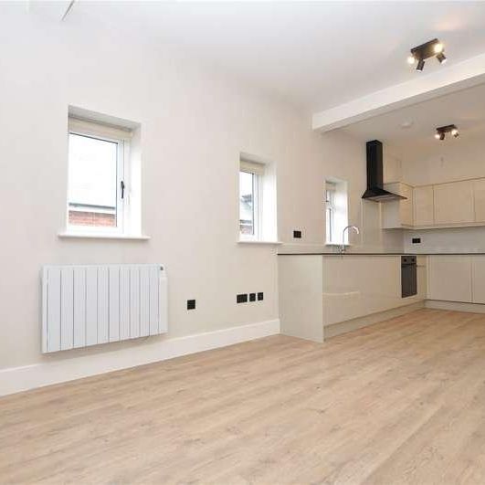 Amalie Place, Lynchford Road, Farnborough, Hampshire, GU14 - Photo 1