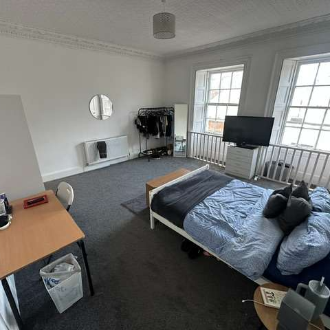 Spacious Rooms to Rent in Dumfries Town Centre - Photo 1