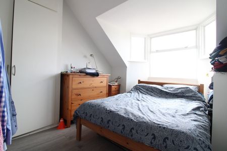 3 Bed Flat, Gilbey Road, SW17 - Photo 4