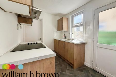 Beaconsfield Road - Photo 4