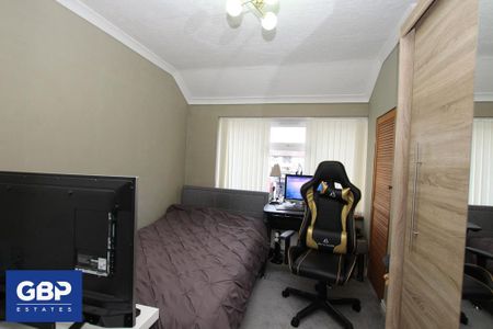 3 bedroom terraced house to rent - Photo 2