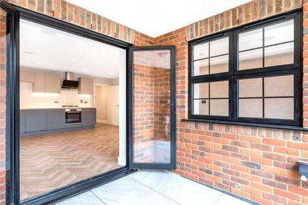 Church Road, Kenley, Surrey, CR8 - Photo 5