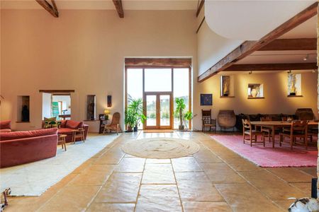 An exceptional country residence - Photo 3