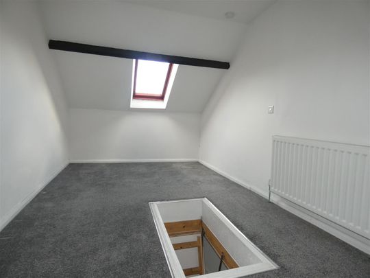 2 bed flat to rent in St. Thomas Street, Gateshead, NE9 - Photo 1