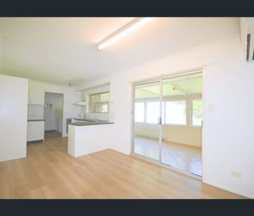 4 Bedroom Family Home in Wishart & Mansfield Catchments - Photo 4