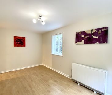 1 Bed Flat, Blackdown Close, N2 - Photo 6
