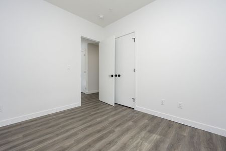 350 Livingston Common Northeast, Calgary - Photo 2