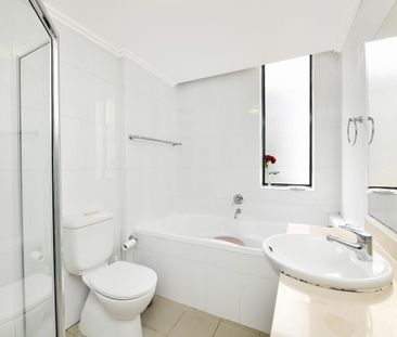Spacious North-Facing Apartment in Convenient Location - Photo 3
