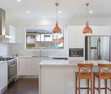 Ultra-Modern Family Home - Photo 4