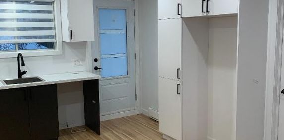 St-Jérôme 4 1/2 fraîchement rénové à neuf pour gens de 55 ans + - Photo 2