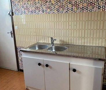 Location appartement 4 pièces 85.2 m² à Saint-Clair-du-Rhône (38370) 4 - Photo 6