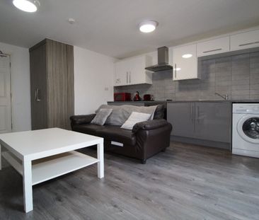 Marsh Lane Flat, PRESTON, Lancashire PR1 8NL - Photo 2