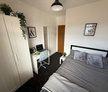 Lisvane Street, Cathays - Photo 4