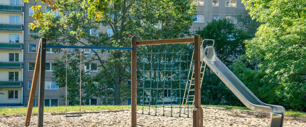 3-Raum-Wohnung mit Balkon und einen Spielplatz im Wohnumfeld - Foto 1