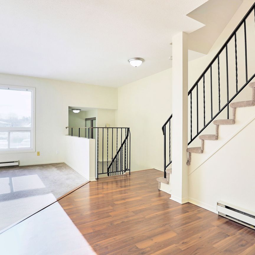 For Lease - 137 Renova Private, Alta Vista and Area, Ontario - Photo 1