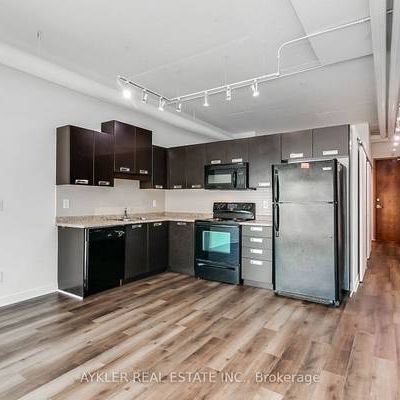 ON SUBWAY LINE MASSIVE W/O TERRACE 1 BED HARD LOFT - Photo 1