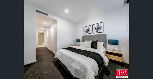 MODERN 2 BEDROOM APARTMENT IN THE HEART OF TOOWONG - Photo 1