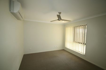 LOW MAINTENANCE 4 BEDROOM FAMILY HOME - Photo 3