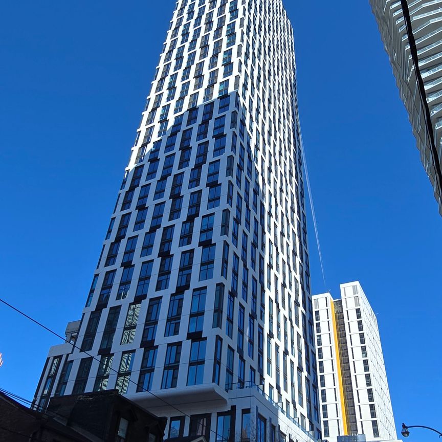 For Lease - 252 Church Street Unit# 2716, Toronto, Ontario - Photo 1