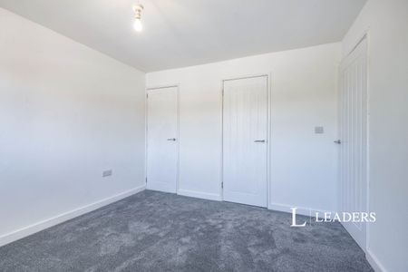 2 bedroom house to rent Hydean Way, SG2 - Photo 3