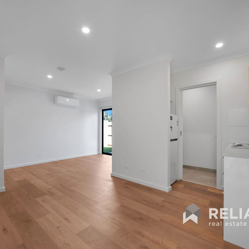 First Weeks Rent Free! - Photo 1