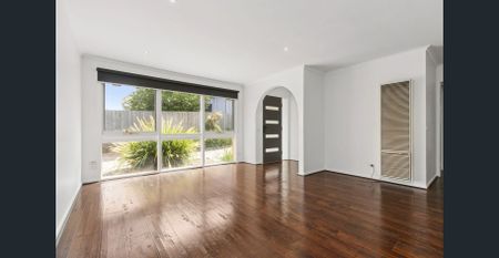 Beachside - Refreshed 2 Bedroom, 1 Bathroom Unit, Lock-up Garage, FHSZ - Photo 5