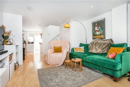 Thames Place, Putney, SW15 1HF - Photo 2