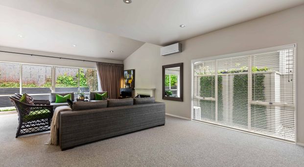 Executive Family Living - Photo 1