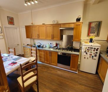 Room in a Shared House, Ashley Terrace, EH11 - Photo 4