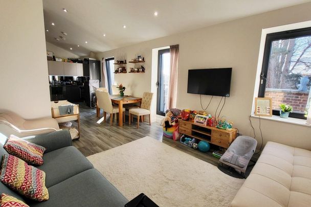 Wellington Road - Photo 1