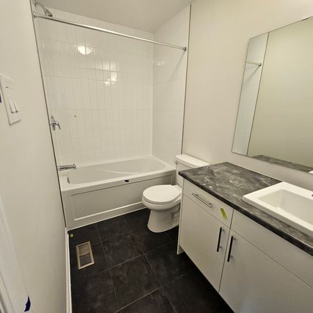 For Lease - 76 Richelieu Street, Russell, Ontario - Photo 2