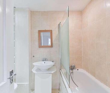 St Benets Close, Earlsfield, SW17 - Photo 4