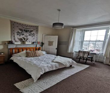 5 bedroom semi-detached house to rent - Photo 4