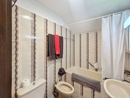 Ground floor studio - Photo 1