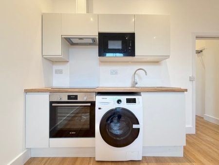 Seafield Road, Hove, BN3 2TP 2 bedroom flat to rent - Photo 2