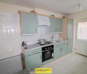 3 bedroom end of terrace house to rent - Photo 5