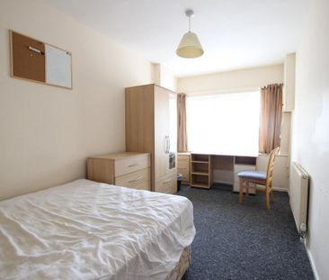 5 bedroom semi-detached house to rent - Photo 1