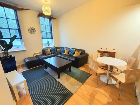 1 bedroom Flat To Let Total Size: 571 SQ FT - Photo 1