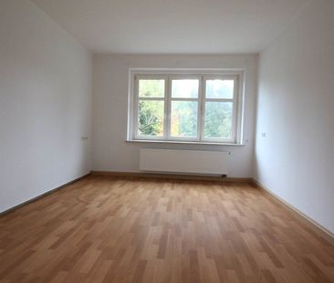 Großzügige 3-Raum-Wohnung in Breitenbrunn zu vermieten - Photo 1