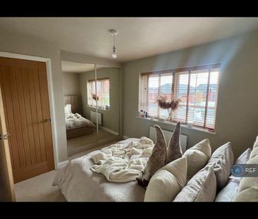 2 bedroom end of terrace house to rent - Photo 3