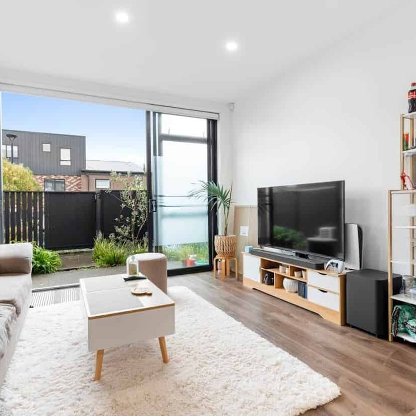 Manukau, 2 bedrooms - Photo 1