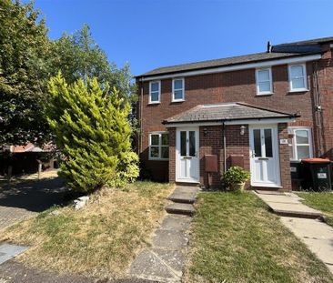 2 bedroom end of terrace house to rent - Photo 2