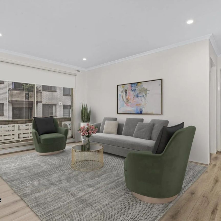 Well-Presented Two-Bedroom Apartment in a Peaceful Setting - Photo 1