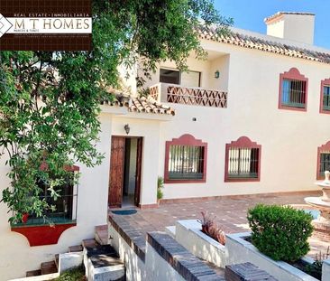 Alquiler de casa o chalet independiente en Elviria - Photo 2